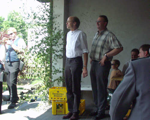... Herr Pastor Krieger als aufmerksammer Zuhörer