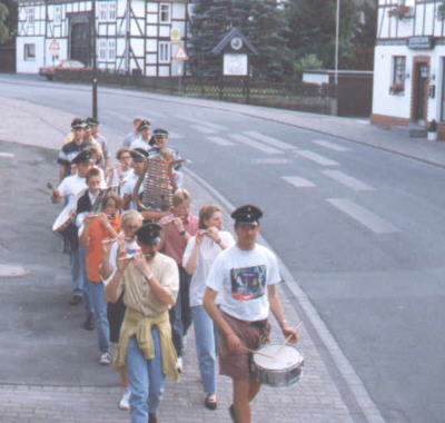 ... Stammtisch Schiffchen beim Eintreffen in der Mittelstraße